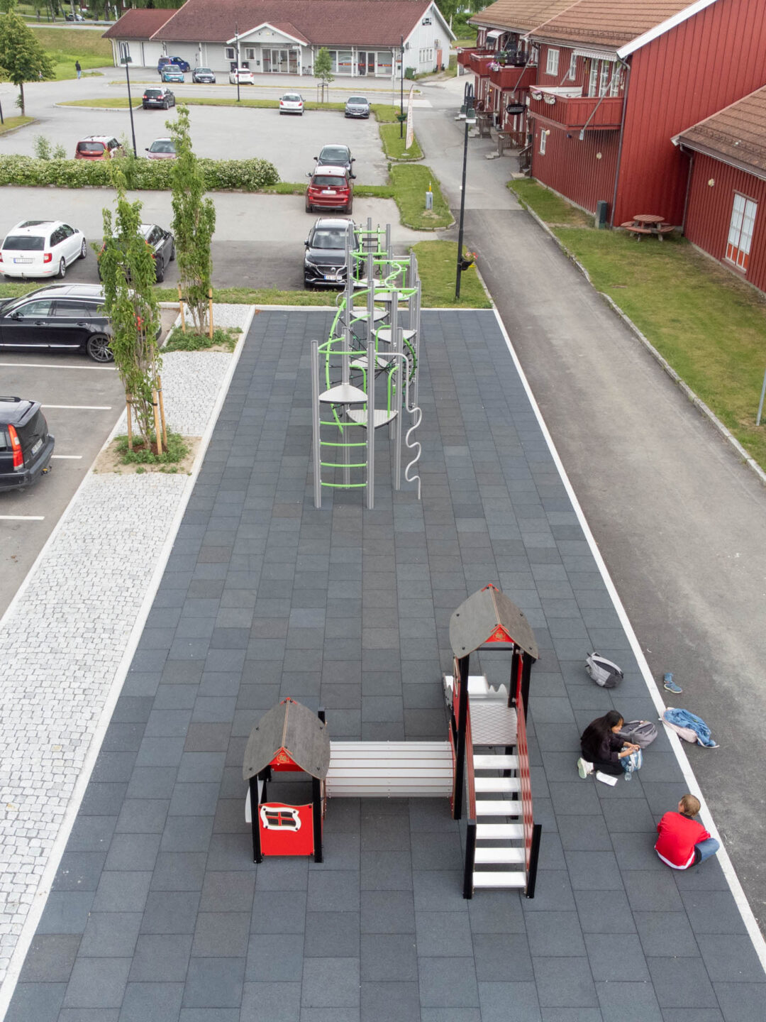 Lekestativ på lekeplass