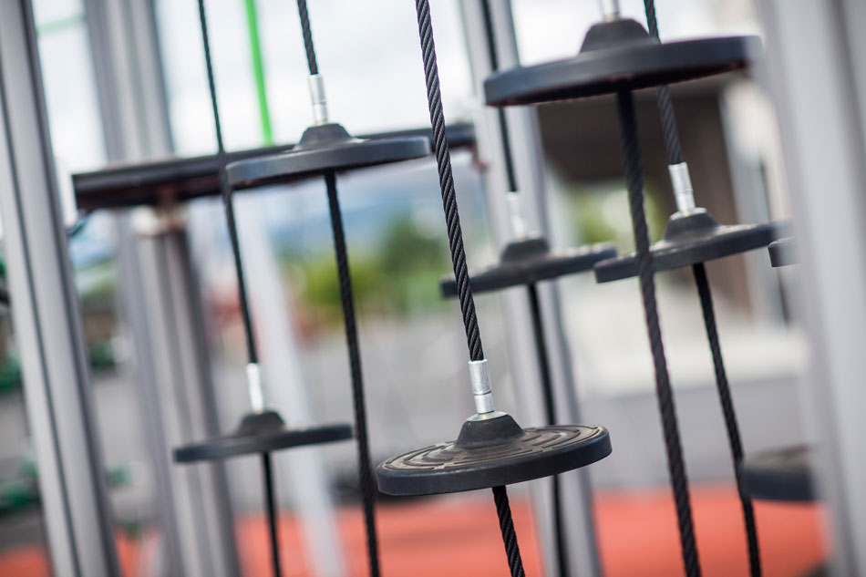 Thorium Detalj Sorte balanseklosser på klatreapparatet thorium