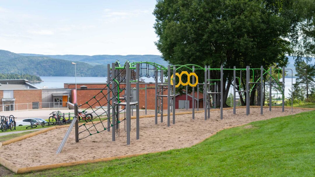 Adventure Stoltzkleiven Adventure Stoltzkleiven lekestativ