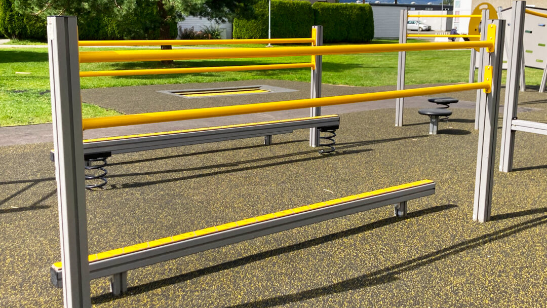 Balansebom m/rekkverk