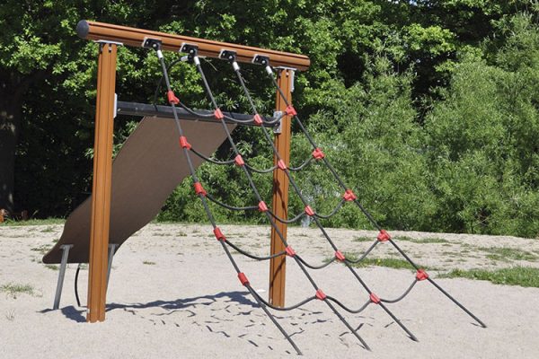 Klatrehinder med klatrevegg