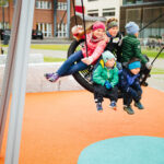 50 151 611 01 Huskestativ for ett fuglerede