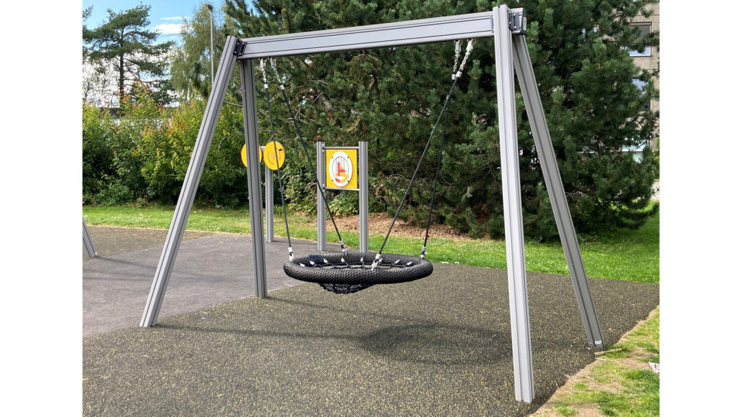 50 151 611 02 Huskestativ for ett fuglerede