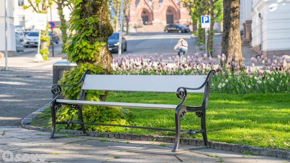 81-174-800-04 Ulefos parkbenk i hvit