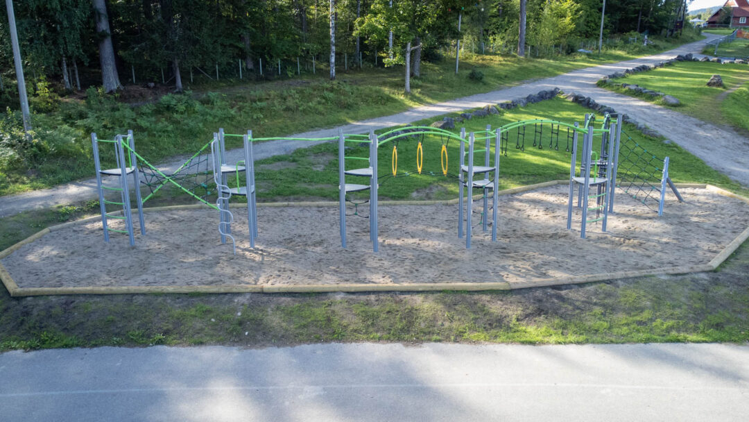 Adventure Stoltzkleiven lekestativ Adventure Stoltzkleiven lekestativ