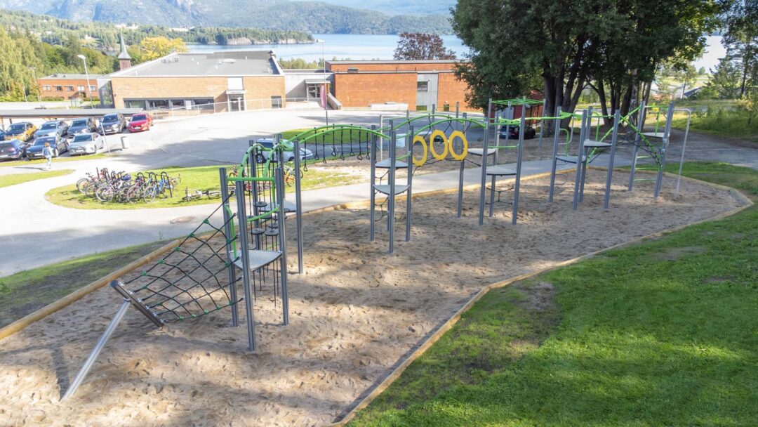 Adventure Stoltzkleiven lekestativ Adventure Stoltzkleiven lekestativ